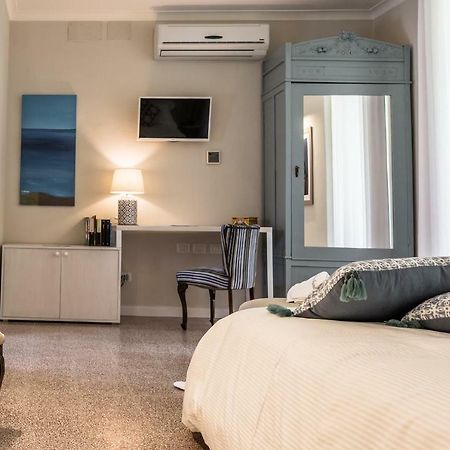 Palazzo Taranto Luxury Rooms Caltagirone Extérieur photo