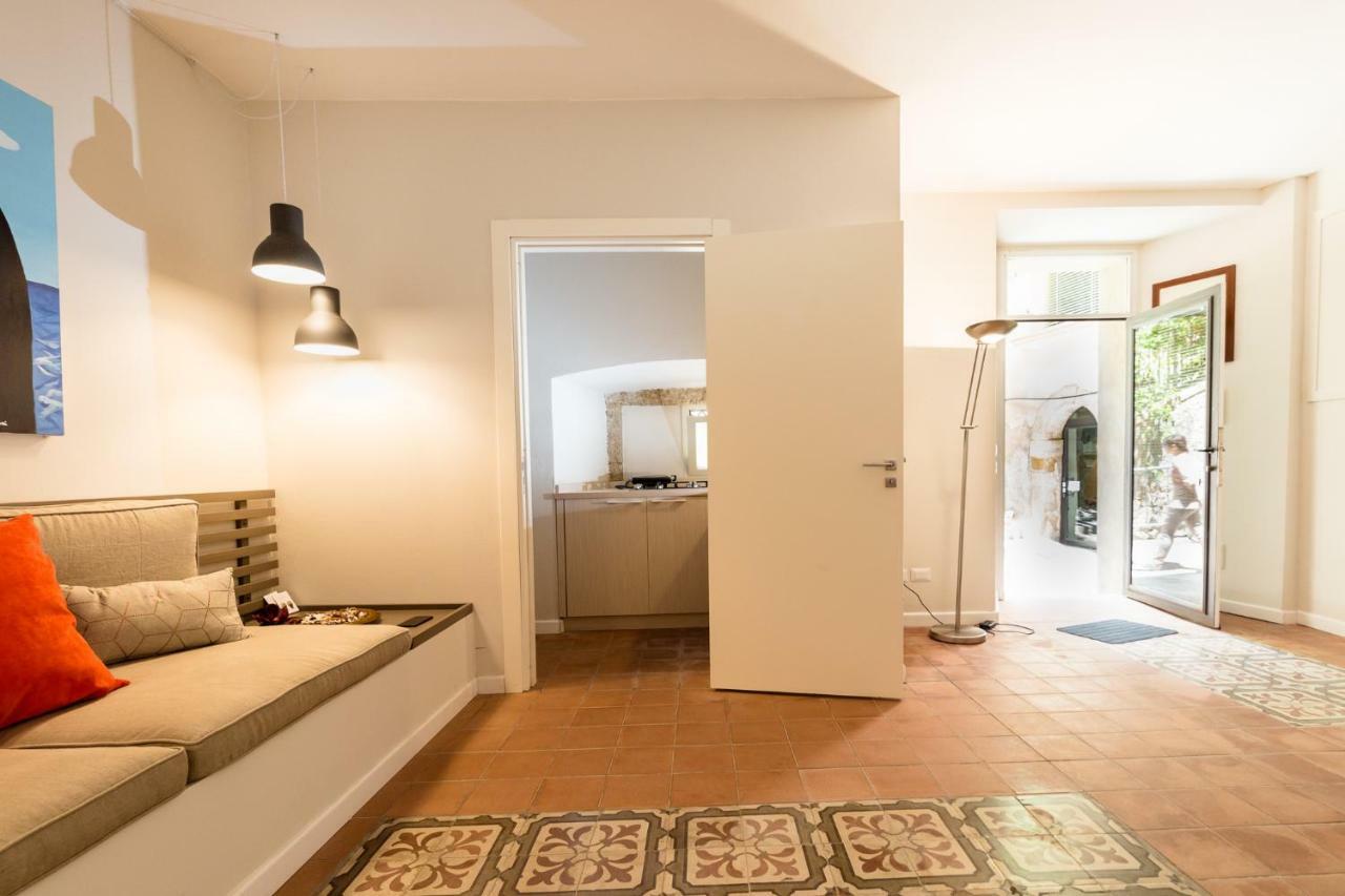Palazzo Taranto Luxury Rooms Caltagirone Extérieur photo